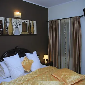 Hotel Papu, Bucharest